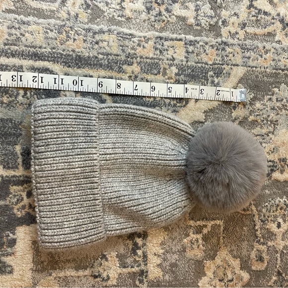 Cozy Gray Knit Beanie with Pom Pom norla canada - Picture 3 of 4